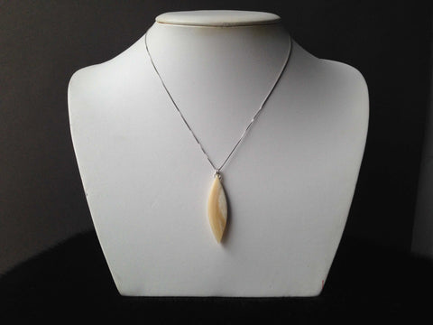 Sliver Series Muskox Horn Necklace - Wind Pattern