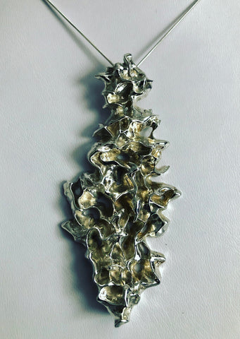 Kinetic Necklace